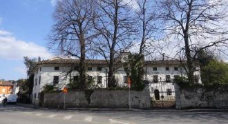 Historic Villa for renovation – Austria-Italy
